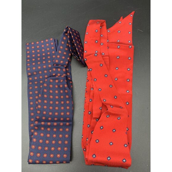 Two Vintage Brooks Brothers Bow Ties 100% Silk Blue Red Print - Picture 1 of 5